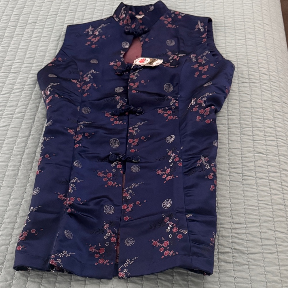 Floral Navy Sleeveless Vest